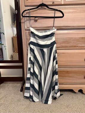 American Eagle Outfitters White and Gray Strapless Dress